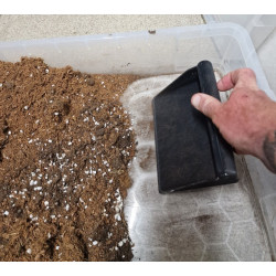 Vivarium Scoop for Ball/Royal Python, Corn Snake, and King Snake, Reptile Cage Cleaning Tool